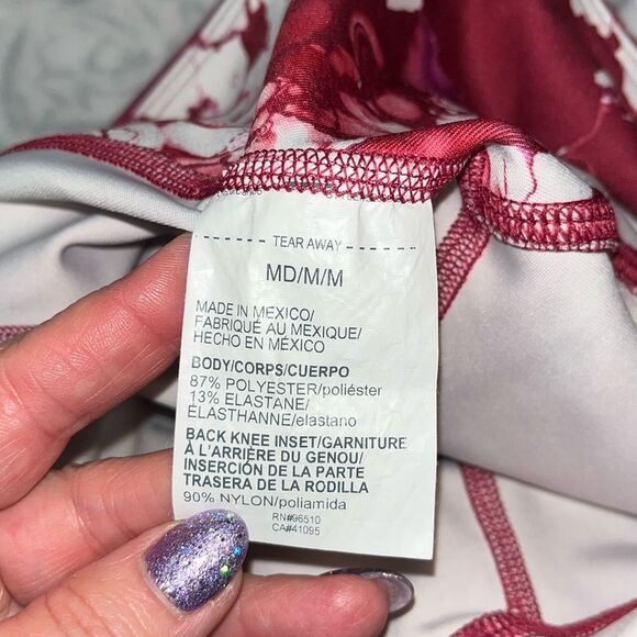 Under Armor workout pants. Yoga pants. legging Size medium. Brick red and white. - Picture 9 of 11